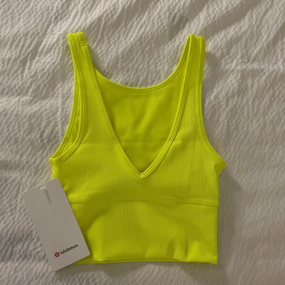 BNWT Lululemon pawer pivot tank size 2 perfect condition highlight yellow